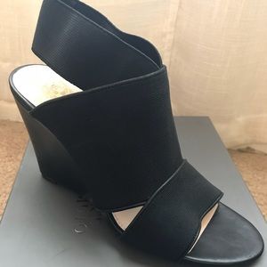 Vince Camuto Xylia wedges